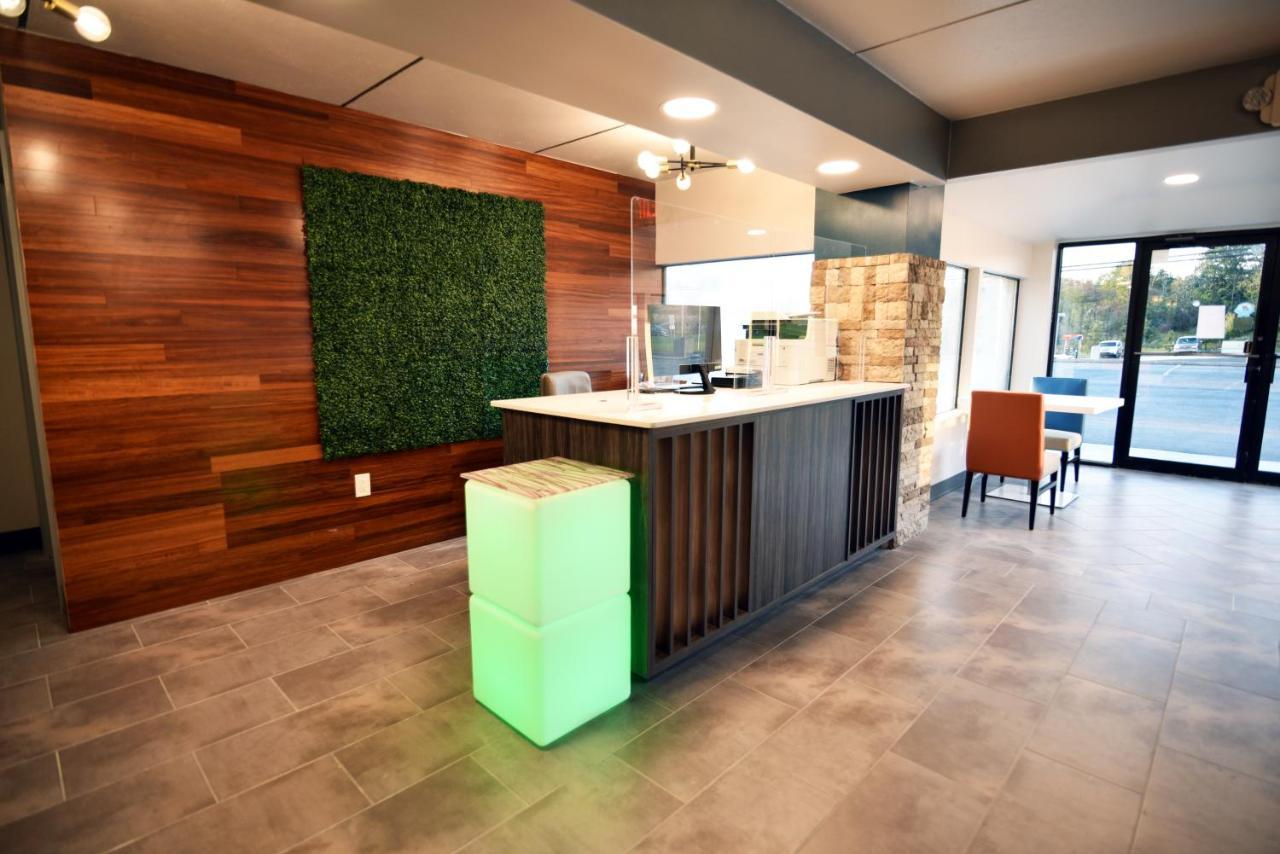 Baymont By Wyndham Pine Grove I-81 Hotel Ngoại thất bức ảnh